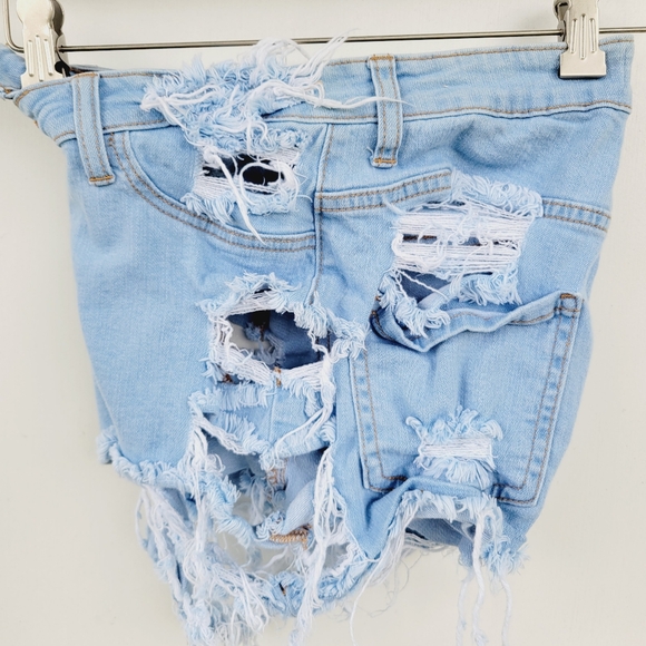 AP Blue Aphrodite Size 28 Medium distressed denim shorts - Picture 9 of 10